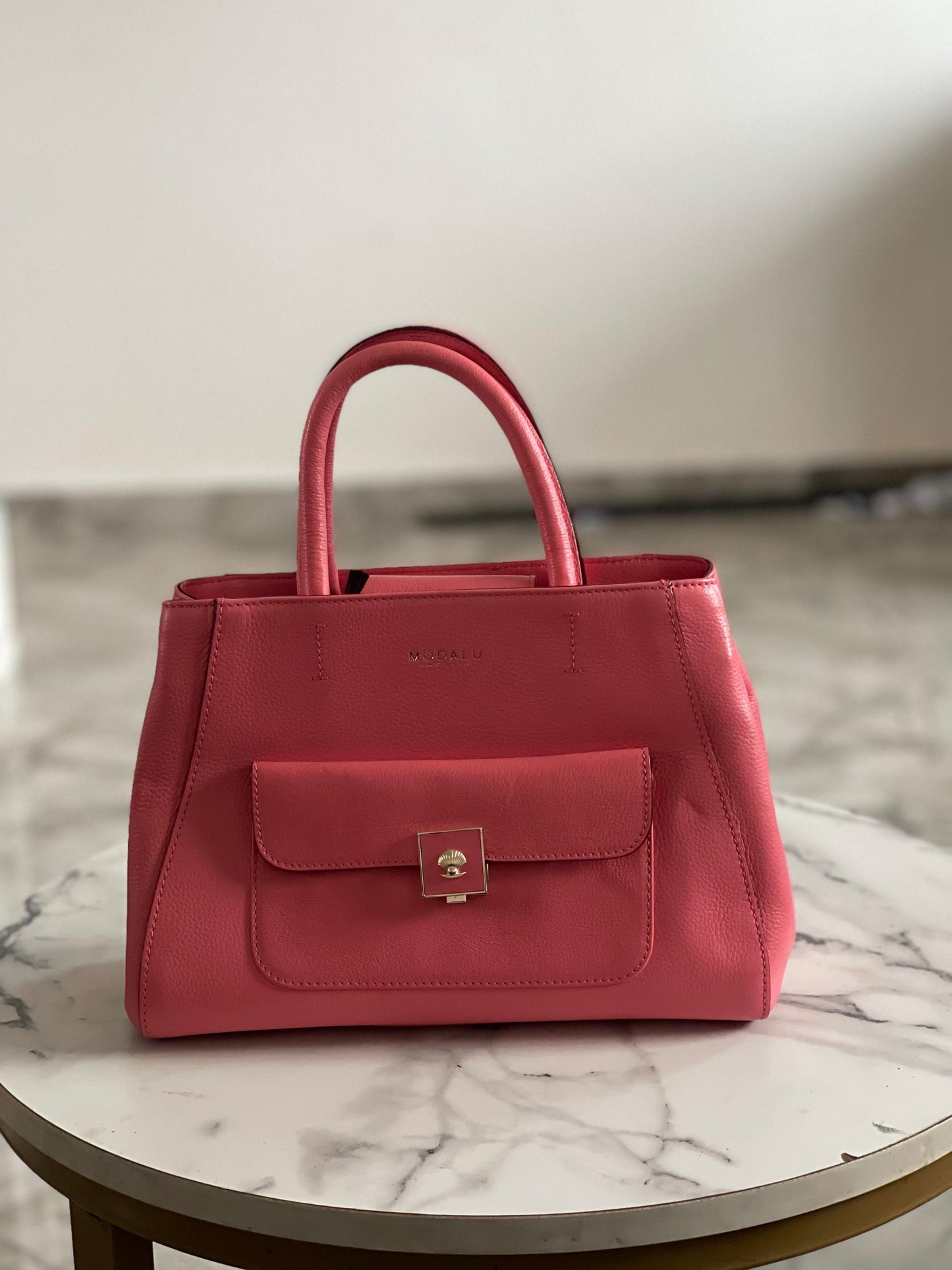 SAC A MAIN MODALU