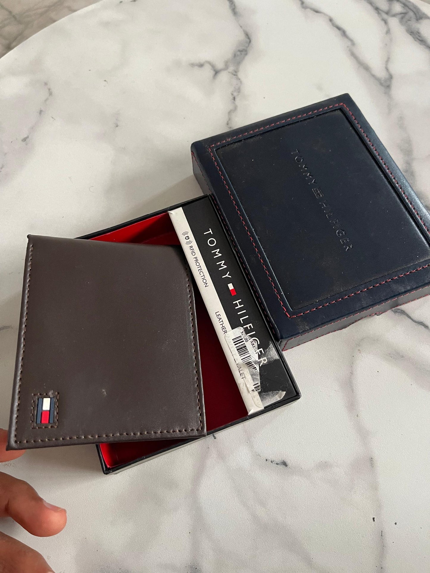 PORTE FEUILLE TOMMY H