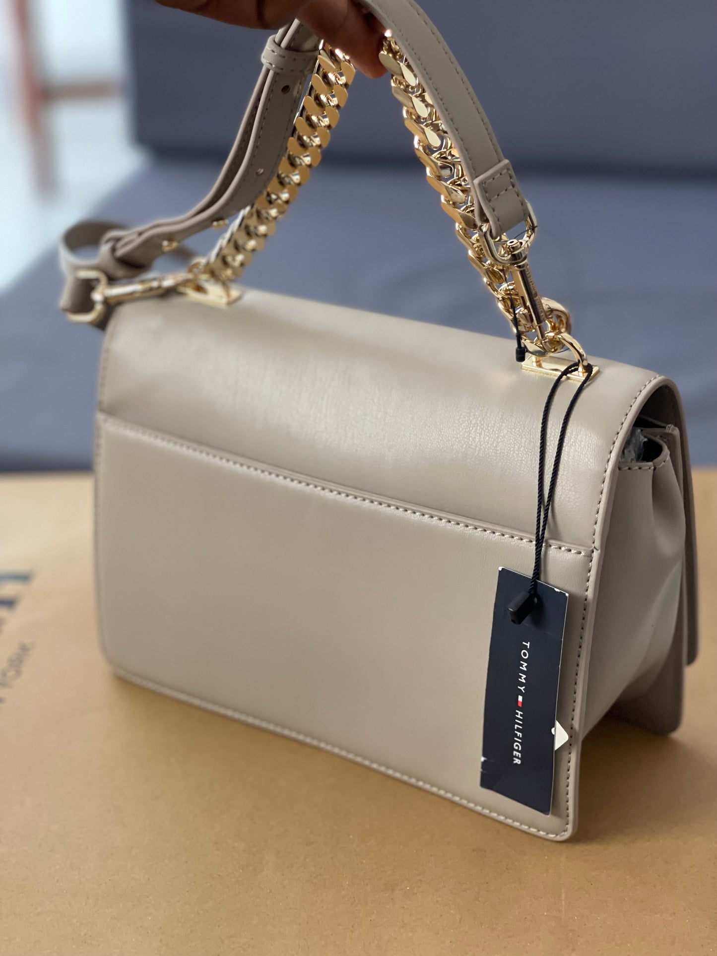 Crossbody Tommy H