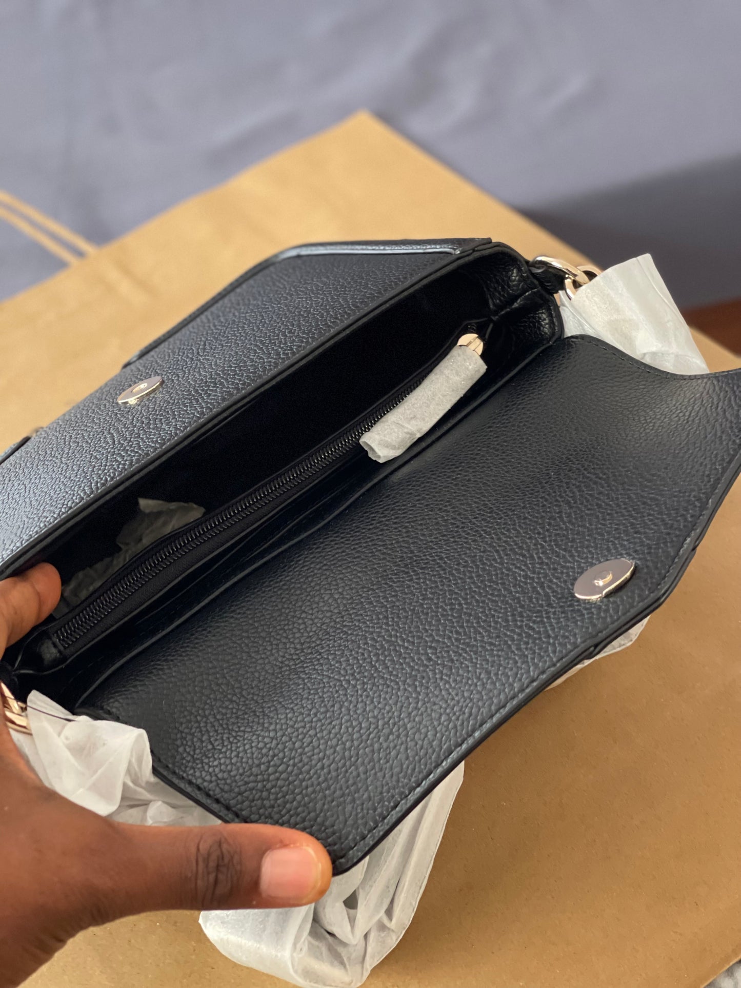 Crossbody DKNY